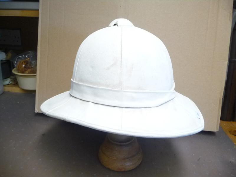 WW2 /1950'S  BRITISH ROYAL MARINES PITH  HELMET