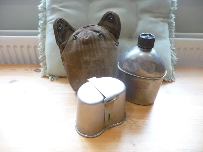 USA WW2 WATER BOTTLE SET