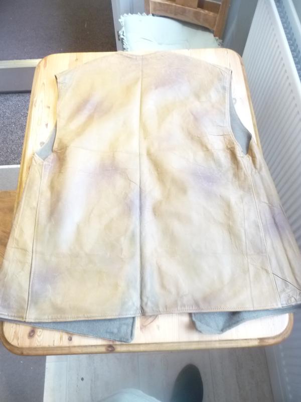 BRITISH WW2 LEATHER JERKIN - 1942 DATED