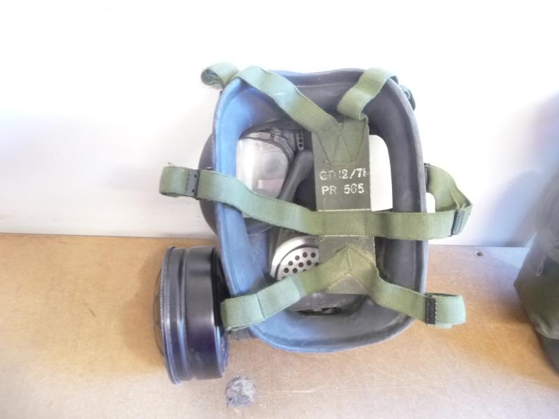 BRITISH S-6 RESPIRATOR - 1970's